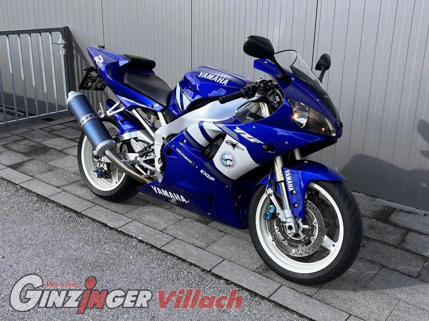 Yamaha YZF-R1 Albastru - 1