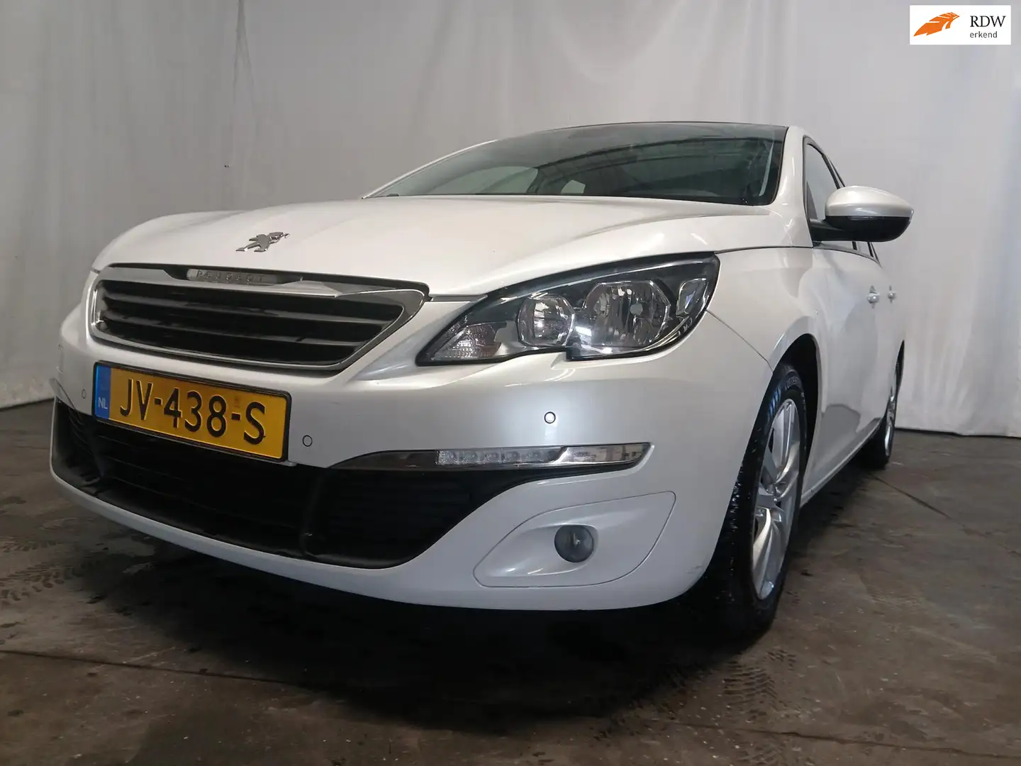 Peugeot 308 SW 1.2 PureTech Allure SCHADEAUTO! Wit - 1