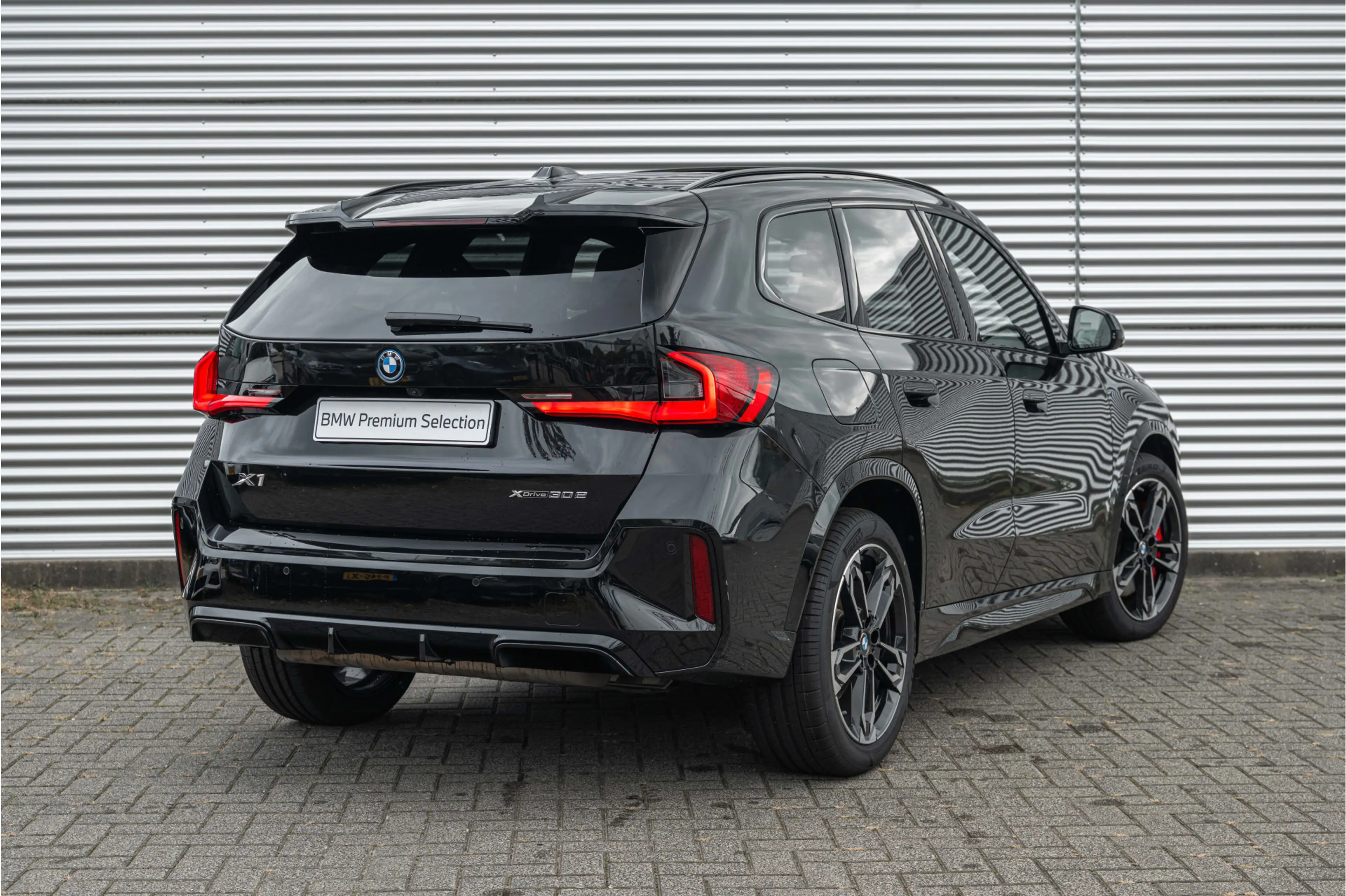 BMW X1 xDrive30e M Sport Automaat / Trekhaak / Panoramada — photo 2