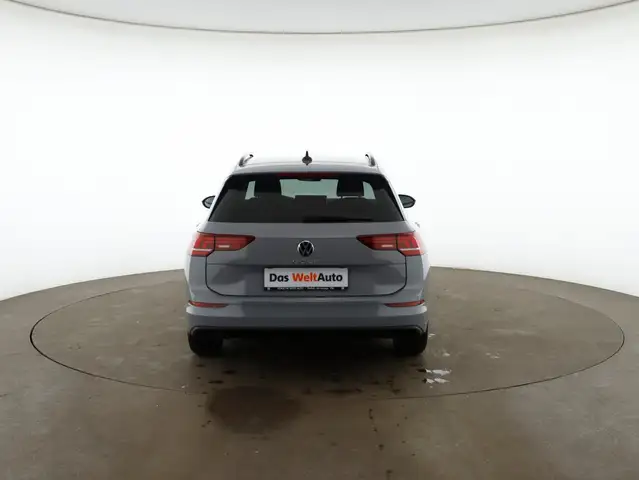 Volkswagen Golf view 6