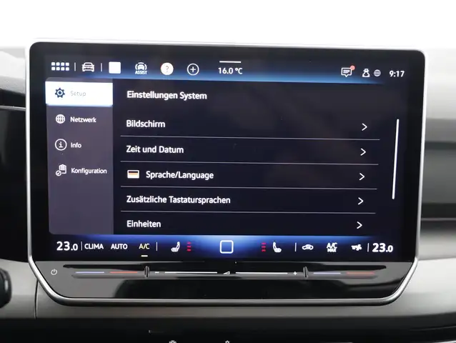 Volkswagen Golf view 8
