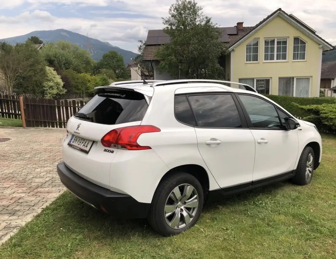 Peugeot 2008 1,6 e-HDi 92 FAP Access - 2