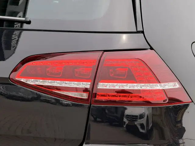 Volkswagen Golf view 16