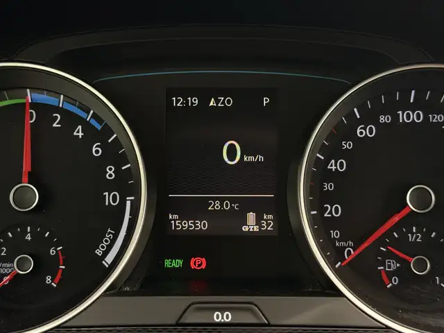Volkswagen Golf view 24
