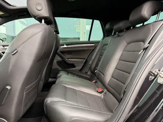 Volkswagen Golf view 7