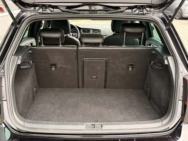 Volkswagen Golf view 15