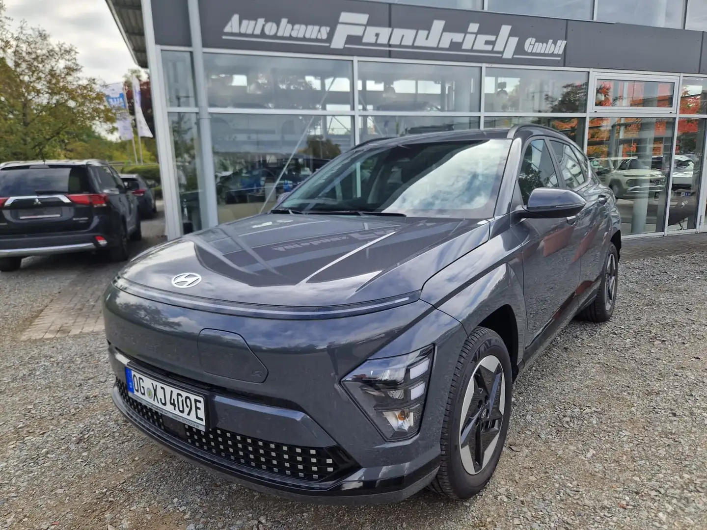 Hyundai KONA Elektro (SX2) 48,4kWh ADVANTAGE, Effizienz-Paket Gris - 1