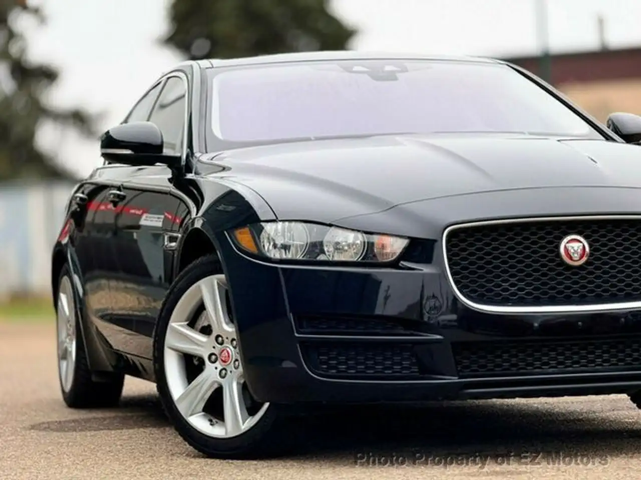 Jaguar XE снимка Jaguar XE