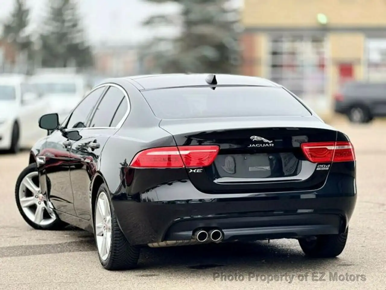 Jaguar XE снимка Jaguar XE