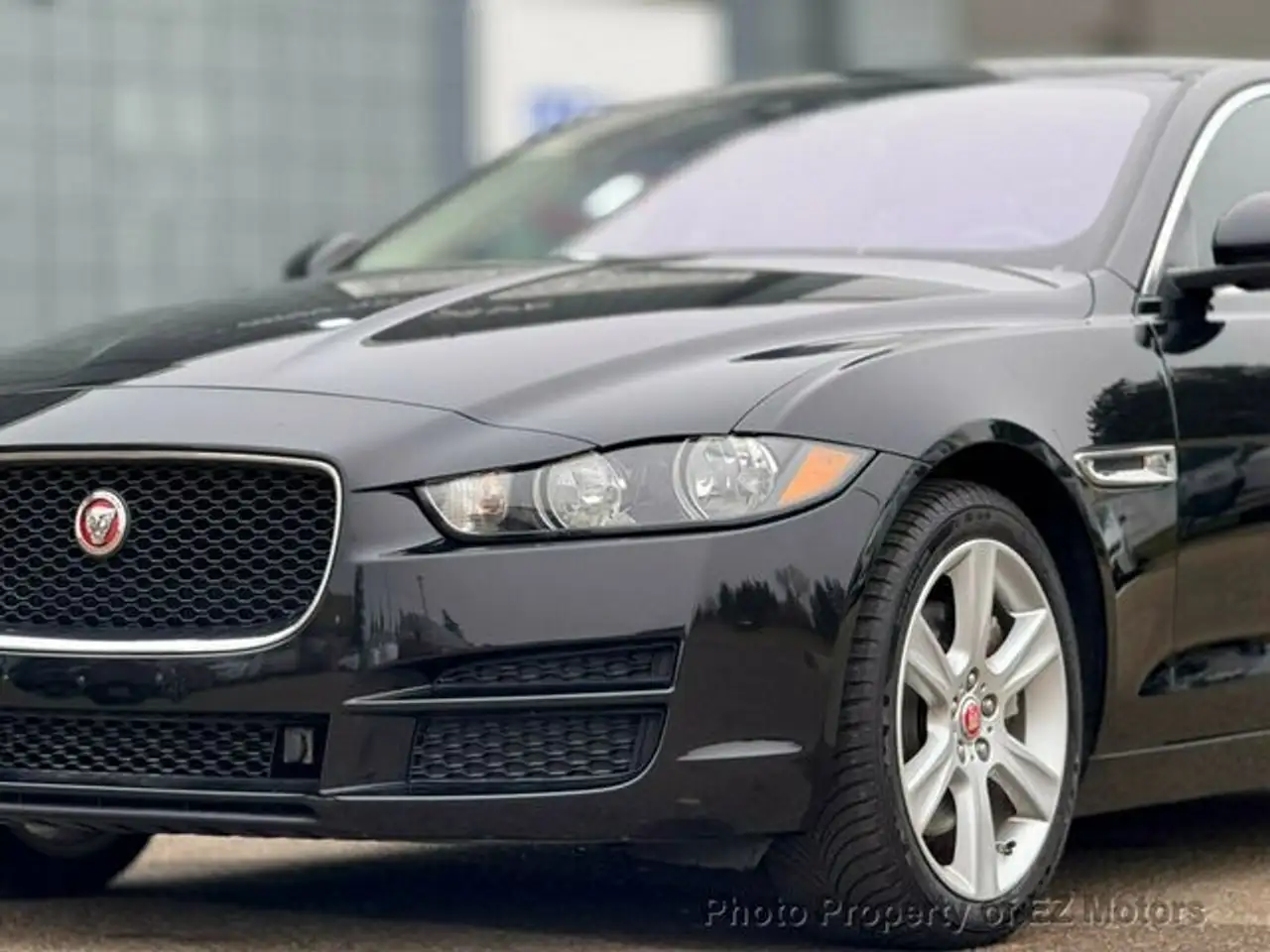 Jaguar XE снимка Jaguar XE