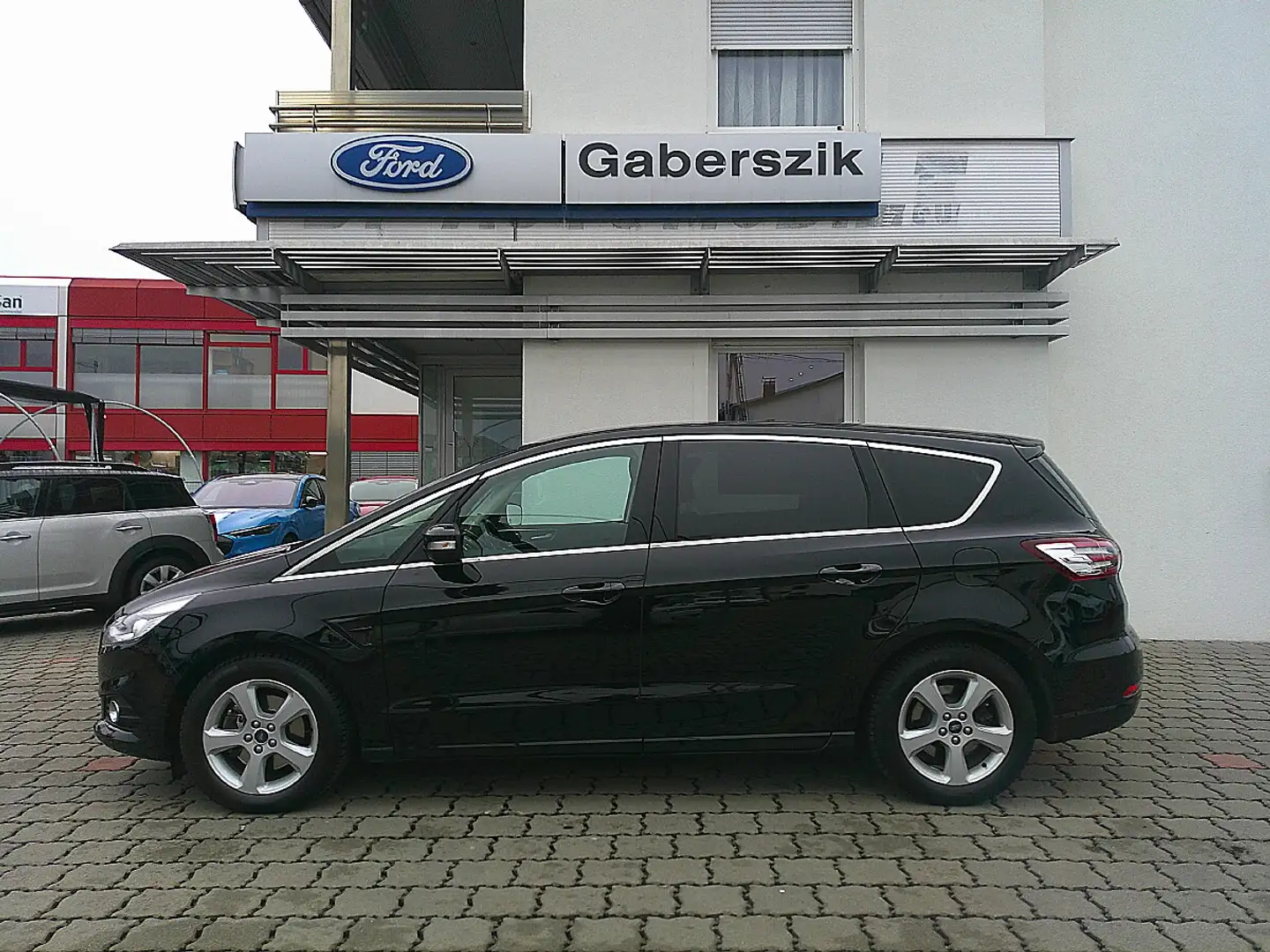 Ford S-Max S-MAX Titanium 2.0 TDCi AWD Auto-Start/Stop Schwarz - 2