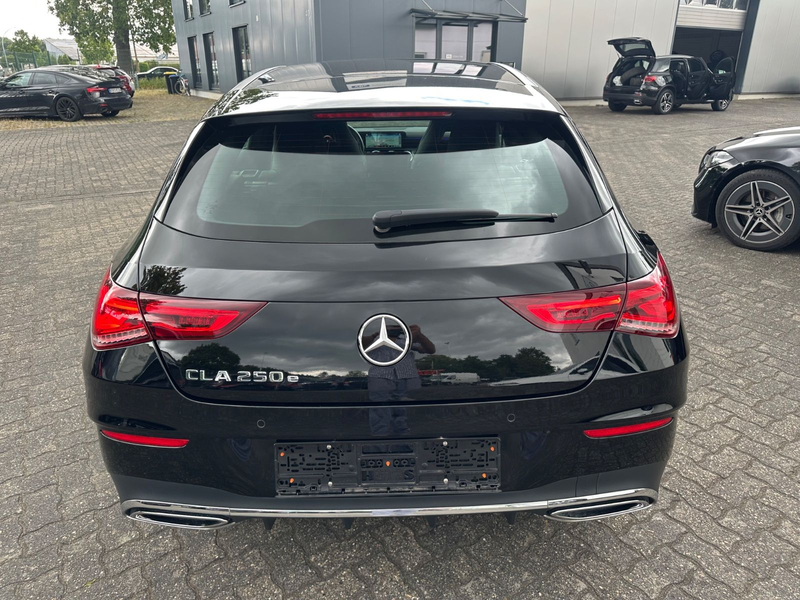 Mercedes-Benz CLA 250 CLA 250 e DCT SB AMG Line Navi LED — photo 5