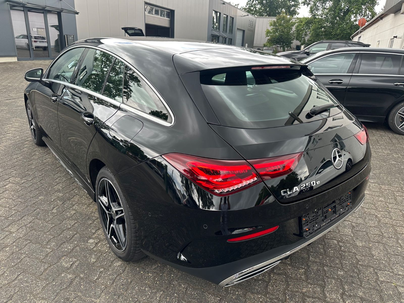 Mercedes-Benz CLA 250 CLA 250 e DCT SB AMG Line Navi LED — photo 6