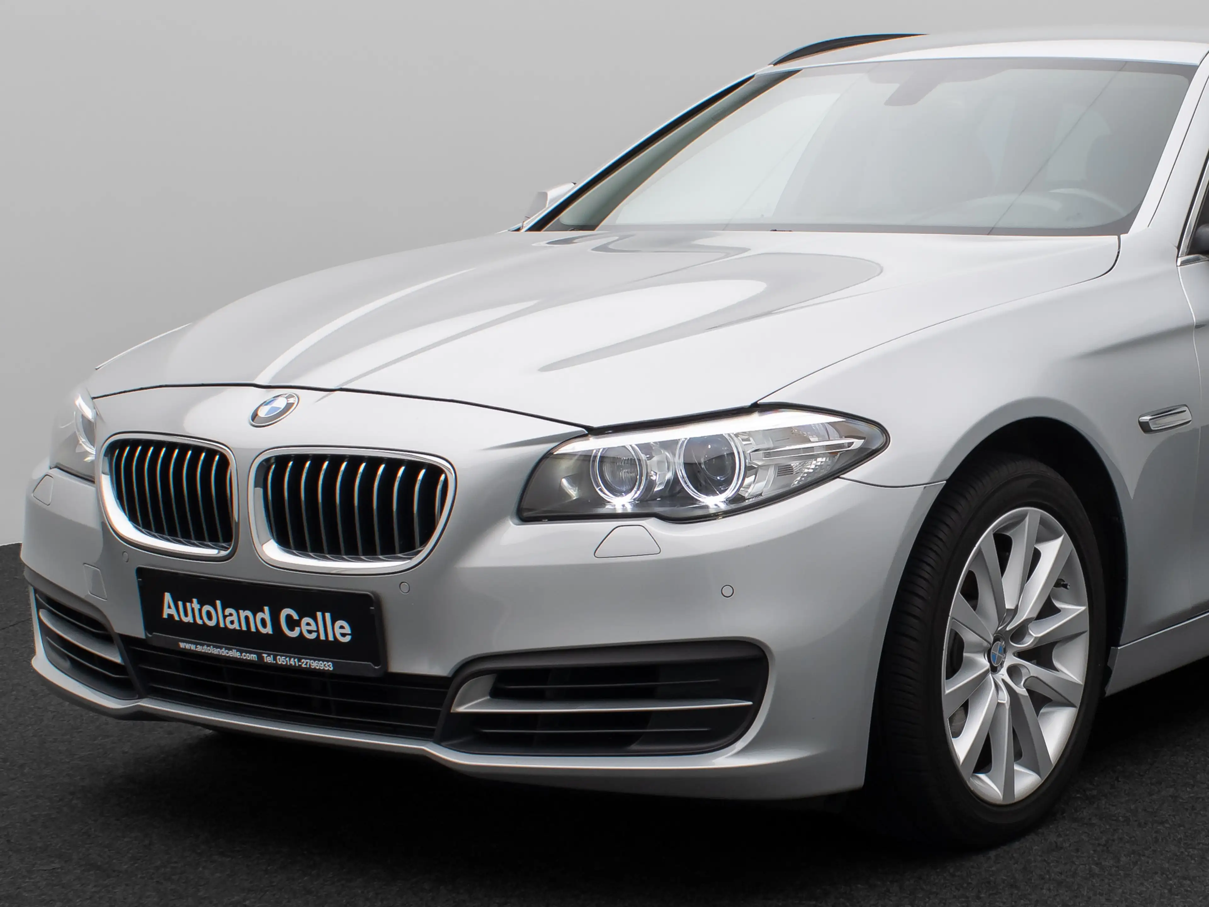BMW 525 NaviPro Fernlichtassist PDC Leder AdapLicht — photo 17