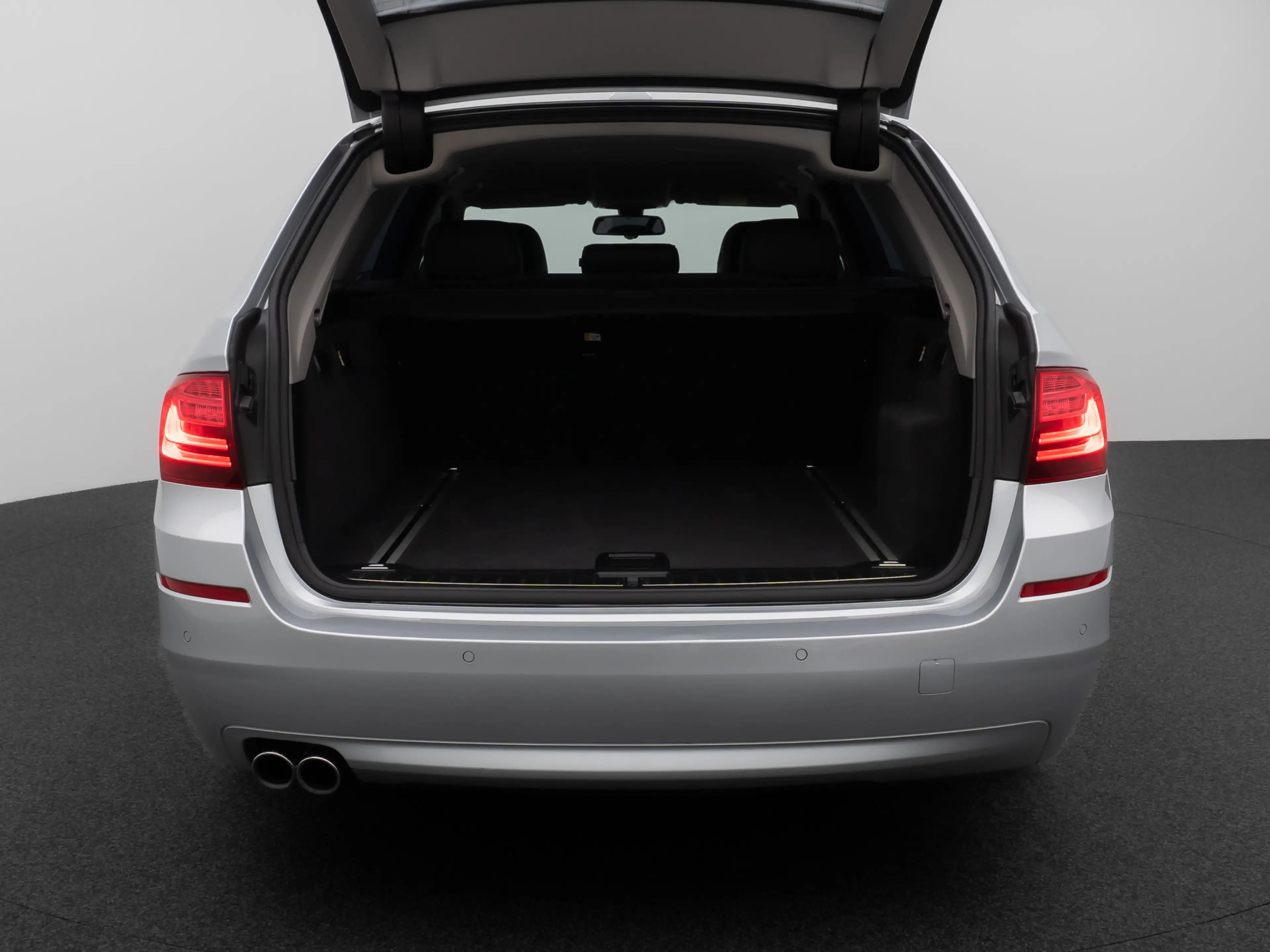 BMW 525 NaviPro Fernlichtassist PDC Leder AdapLicht — photo 13