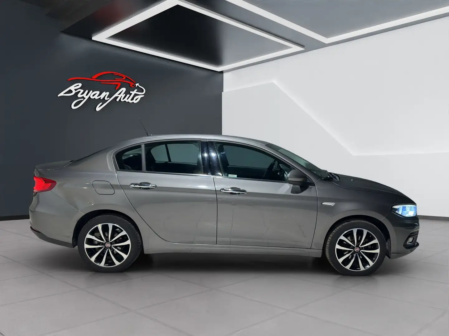 Fiat Tipo 4p 1.6 mjt Lounge 120cv - 1