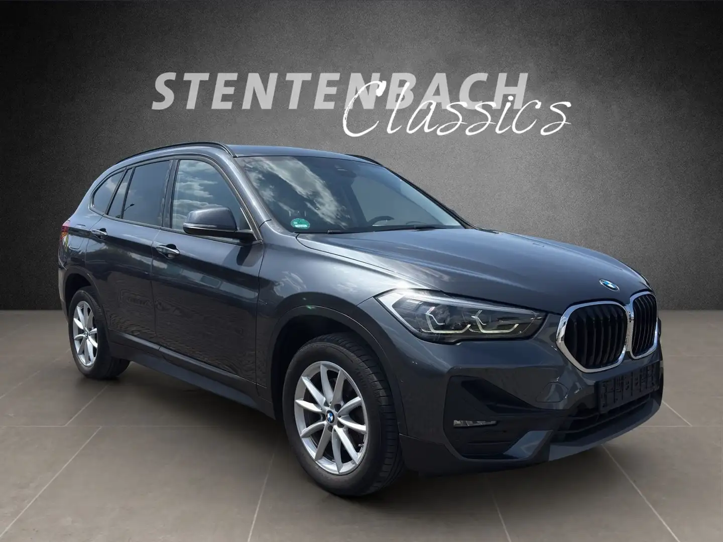 BMW X1 sDrive 18 I Advantage *AHK *Navi *LED *RFK Gris - 1