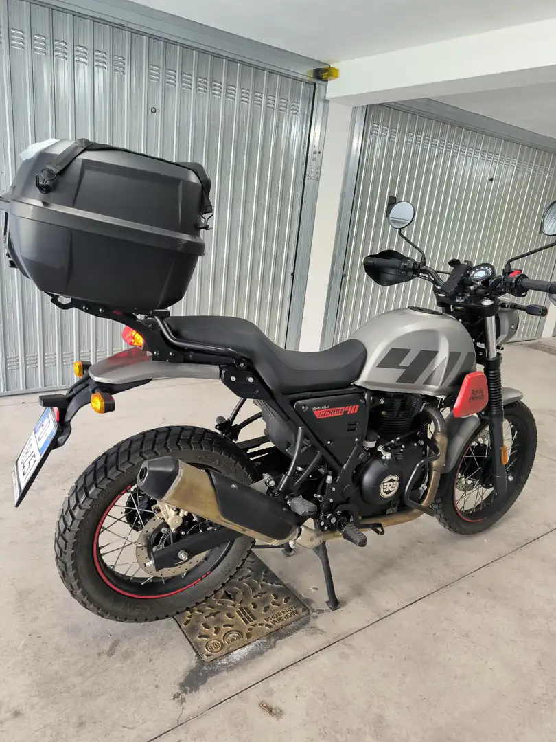 Royal Enfield Scram 411 Gris - 2