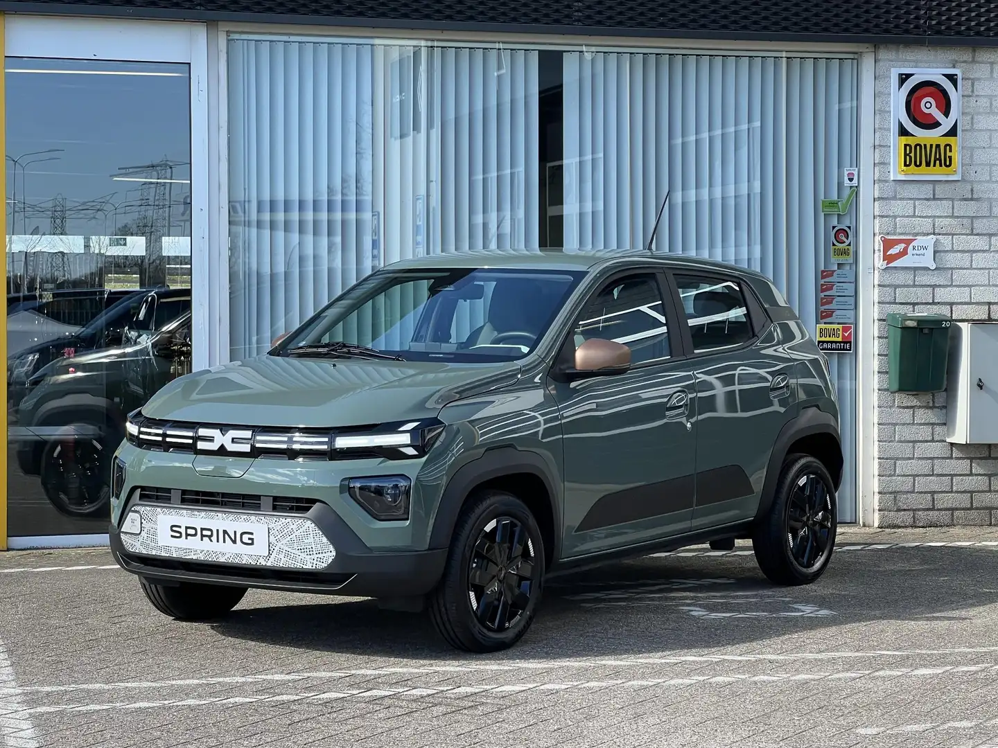 Dacia Spring Extreme 65 27 kWh | Direct leverbaar | REGISTRATIE Groen - 2