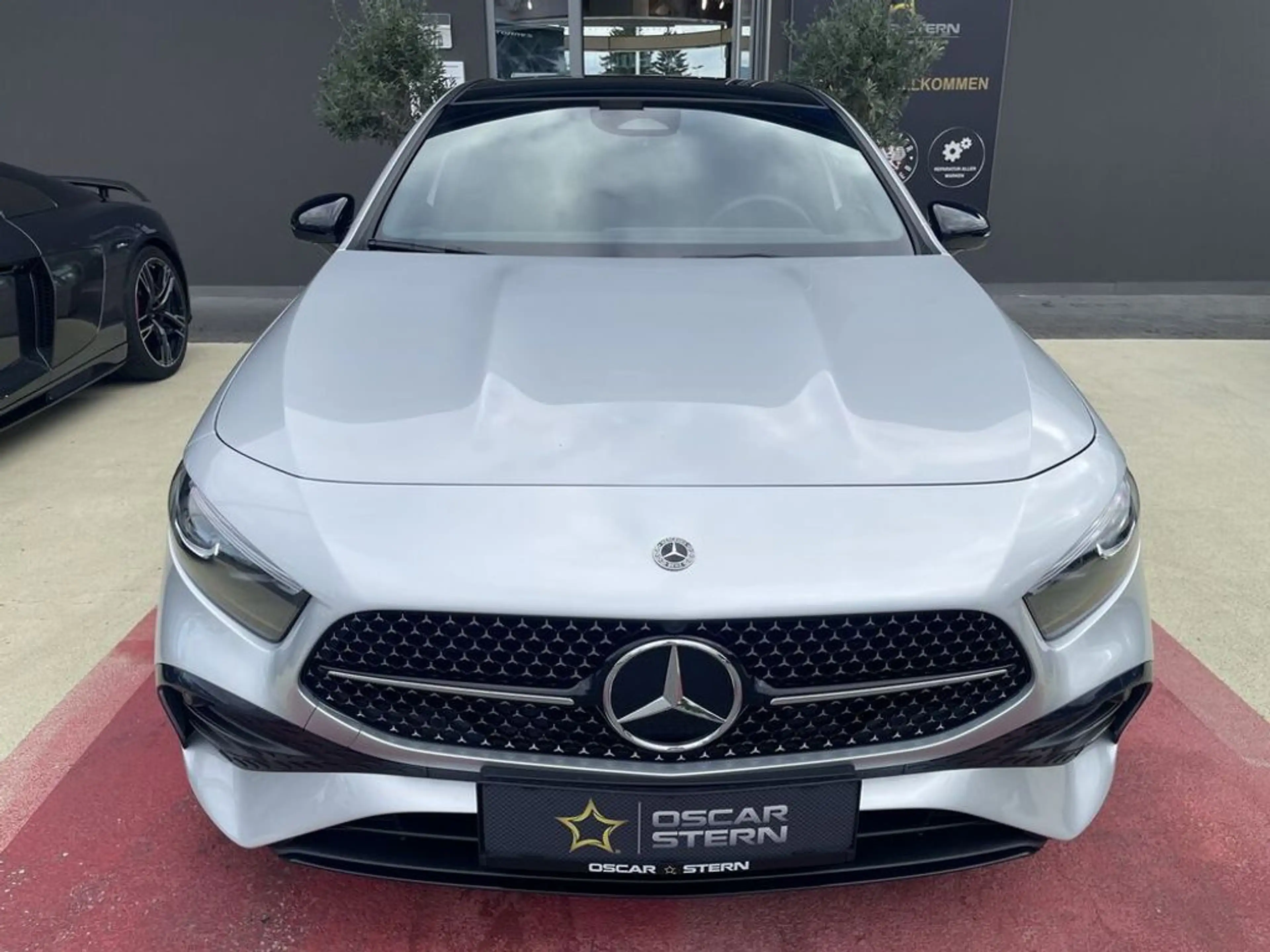 Mercedes-Benz A 200 d Automatik AMG Panorama Premium Paket — photo 2