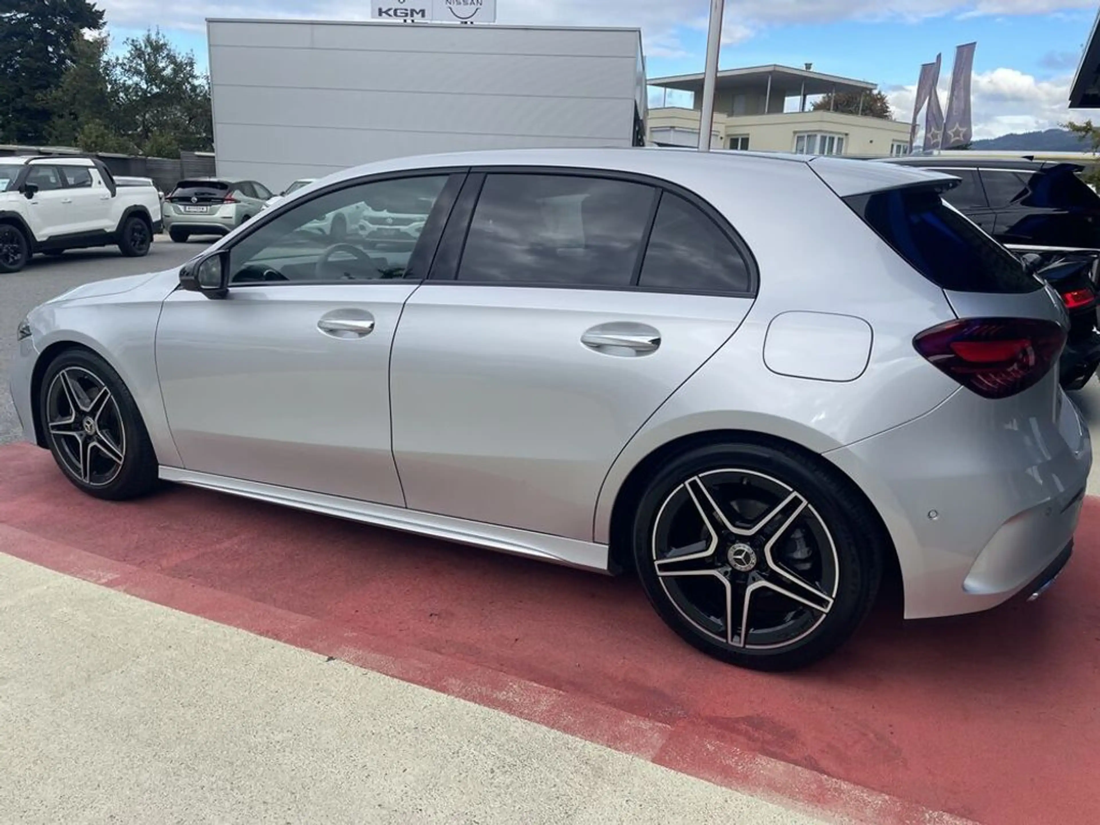 Mercedes-Benz A 200 d Automatik AMG Panorama Premium Paket — photo 5