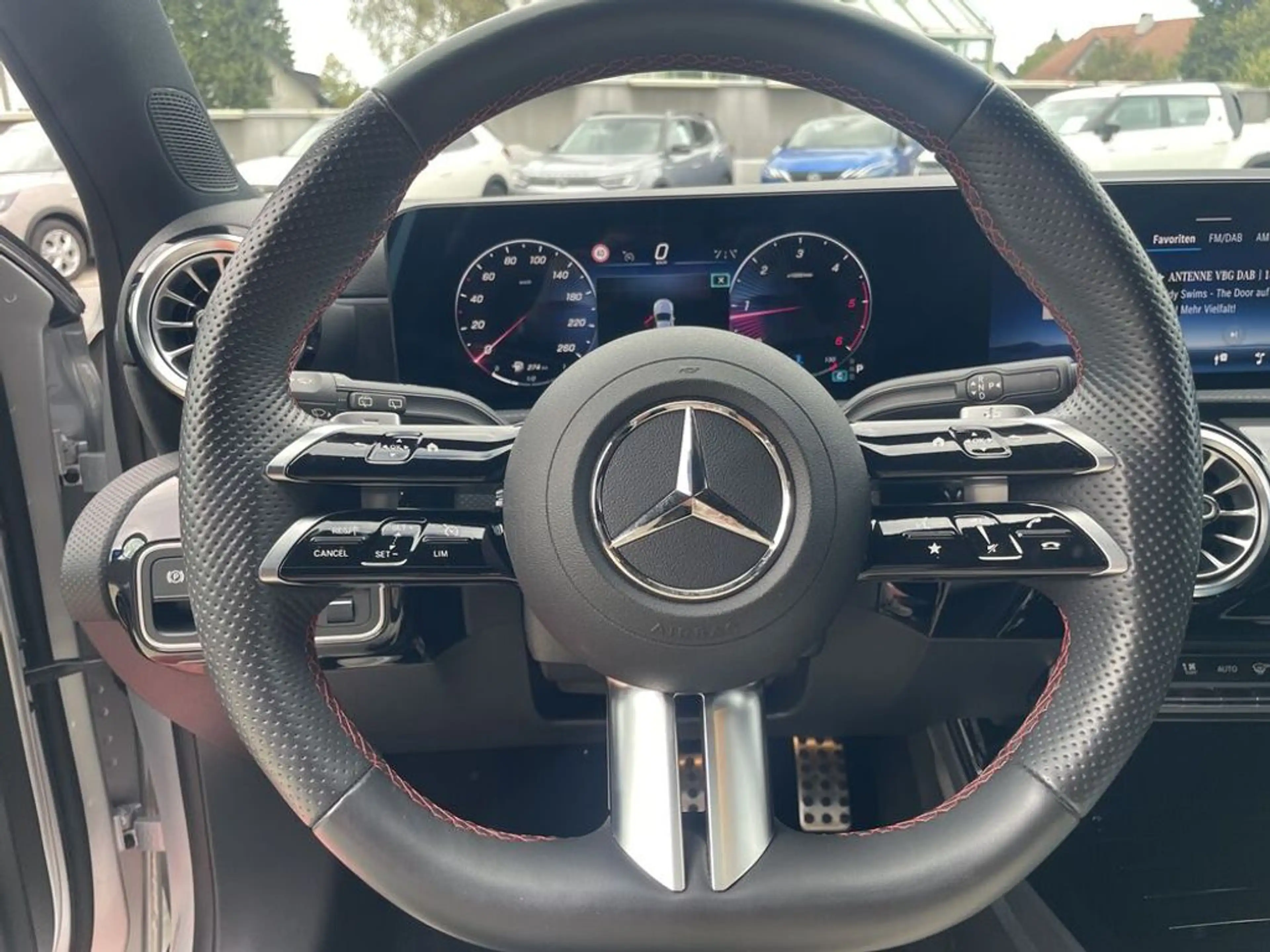 Mercedes-Benz A 200 d Automatik AMG Panorama Premium Paket — photo 10