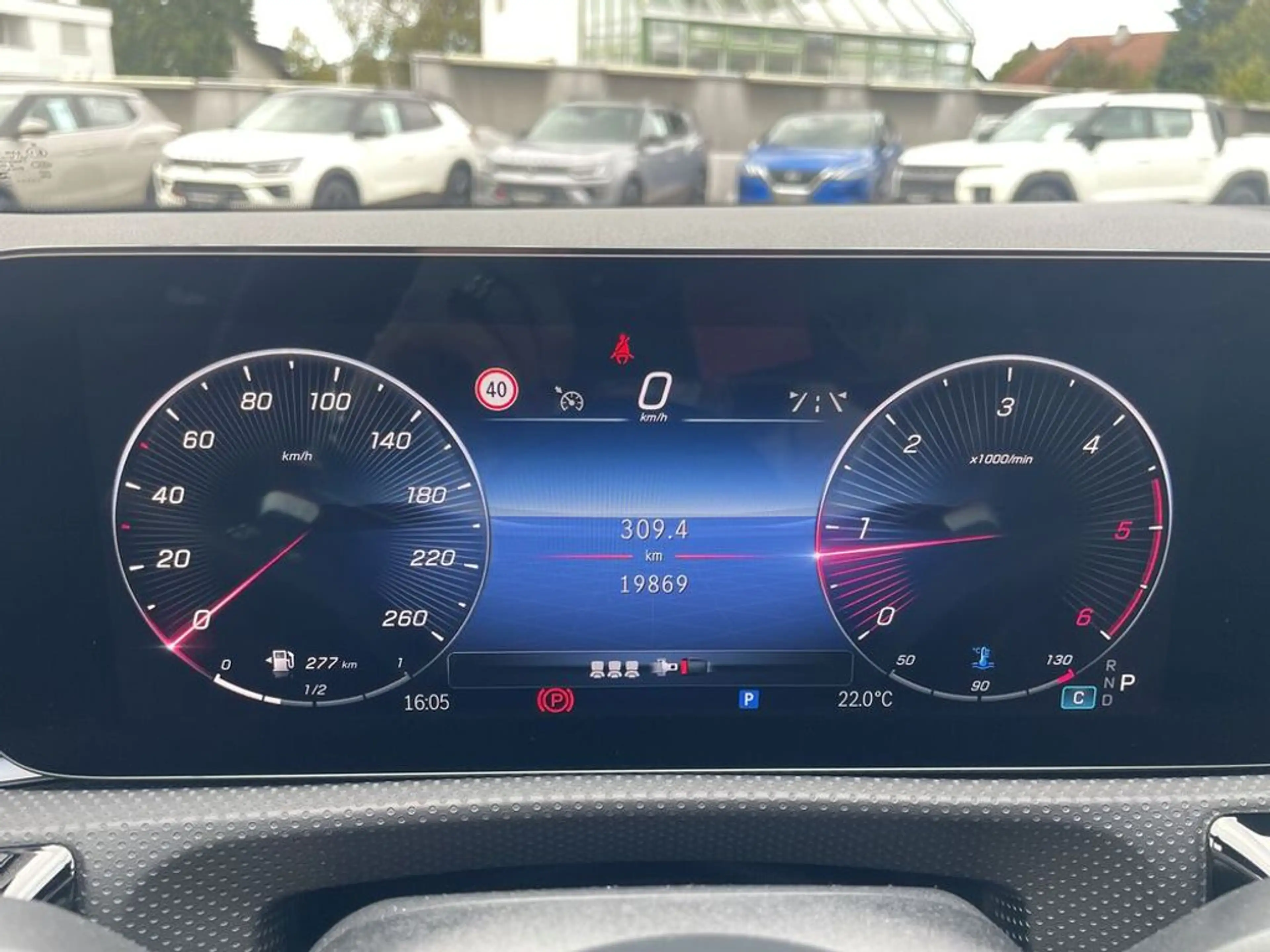 Mercedes-Benz A 200 d Automatik AMG Panorama Premium Paket — photo 9