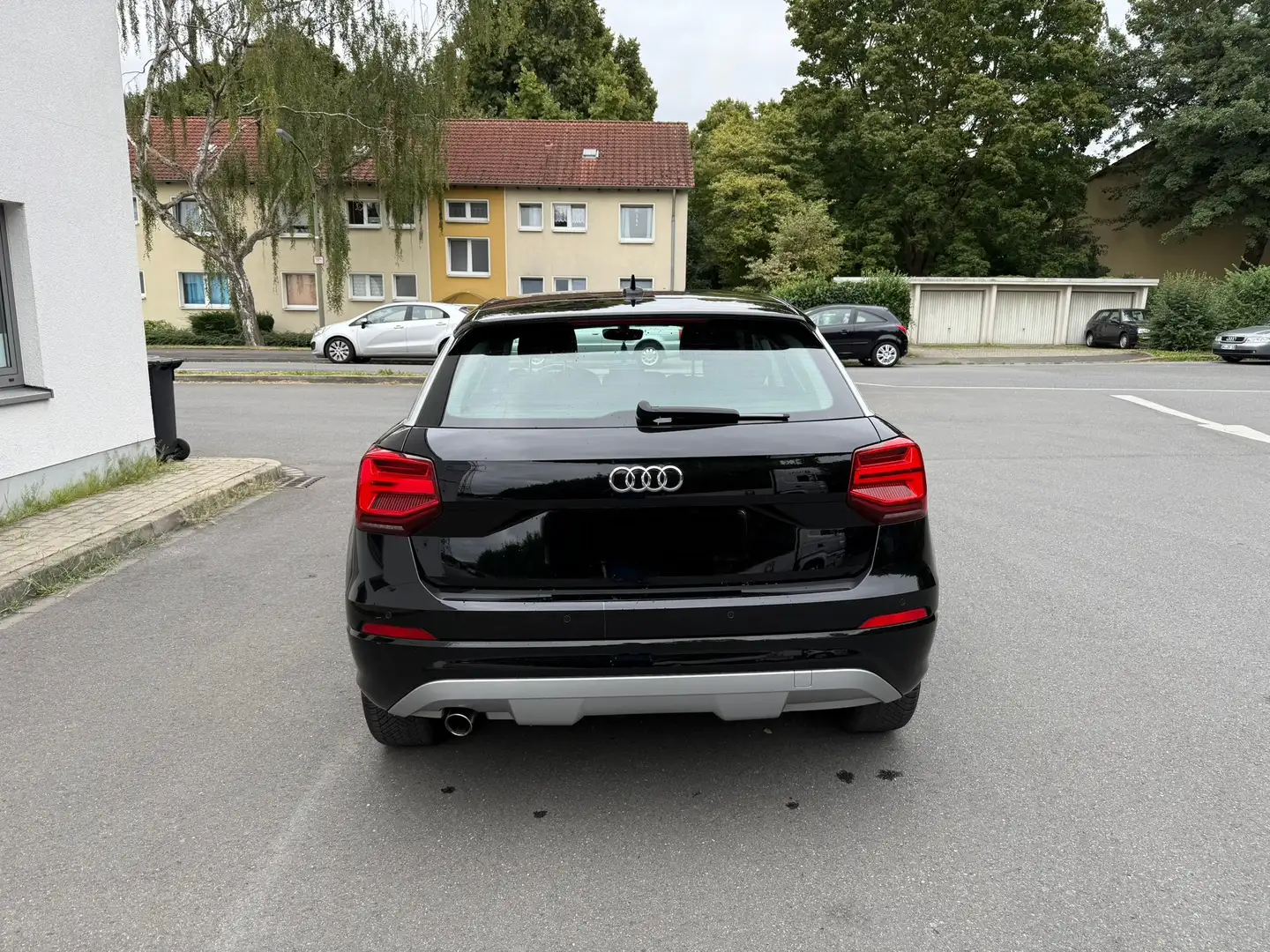 Audi Q2 sport ultra Schwarz - 2