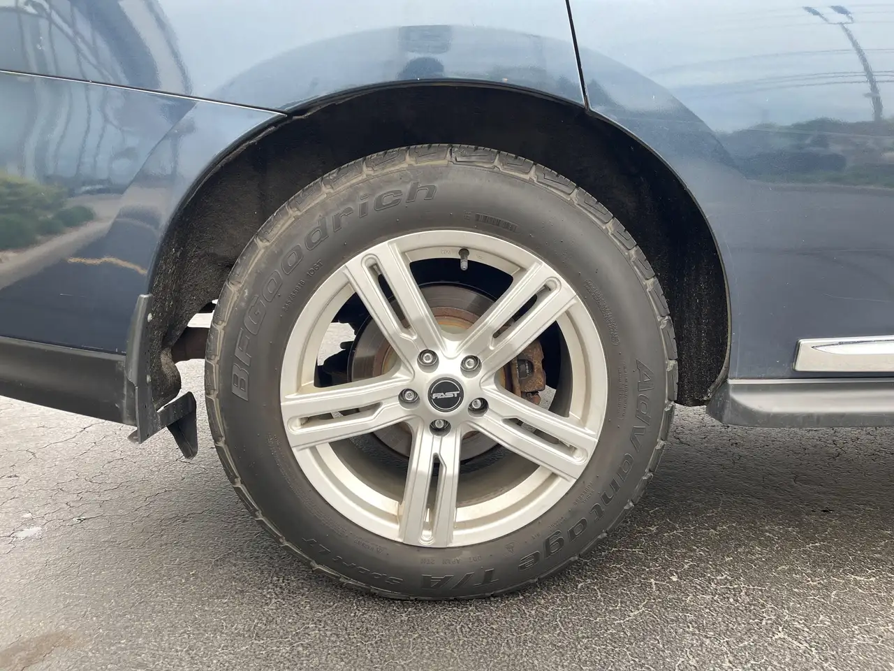 Nissan Pathfinder снимка Nissan Pathfinder