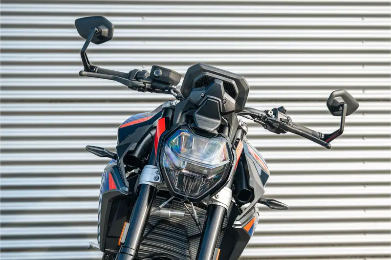 BMW F 900 R - foto 4