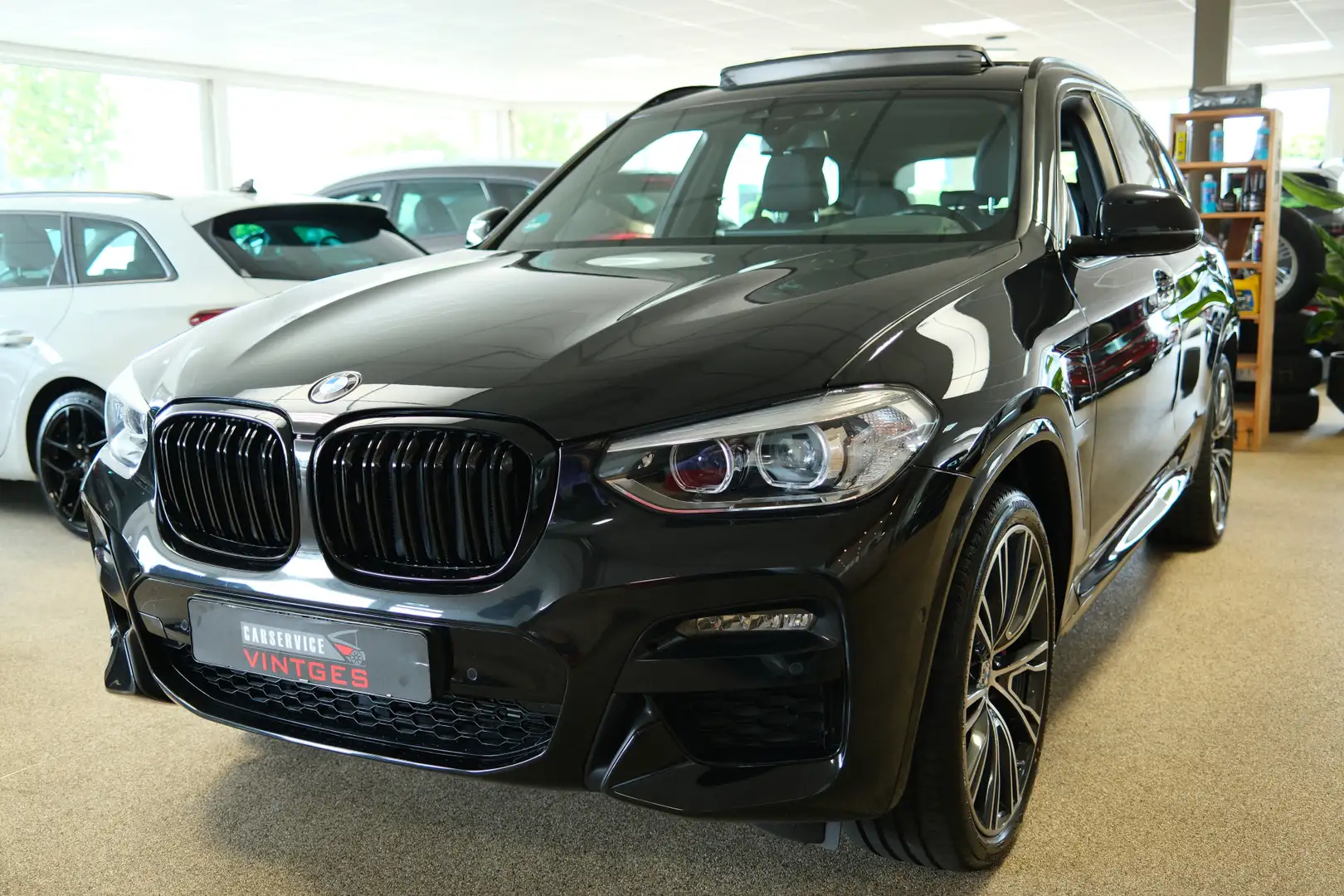 BMW X3 xDrive30e High Executive M-Sport, Pano, Navi, 21"i Noir - 1