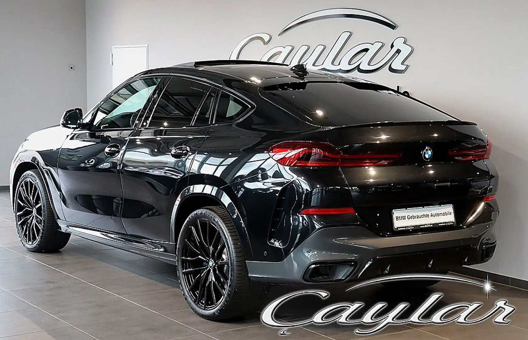 BMW X6 x30d M SPORT ACC LASER PANO HUD CARBON 22" Zwart - 2