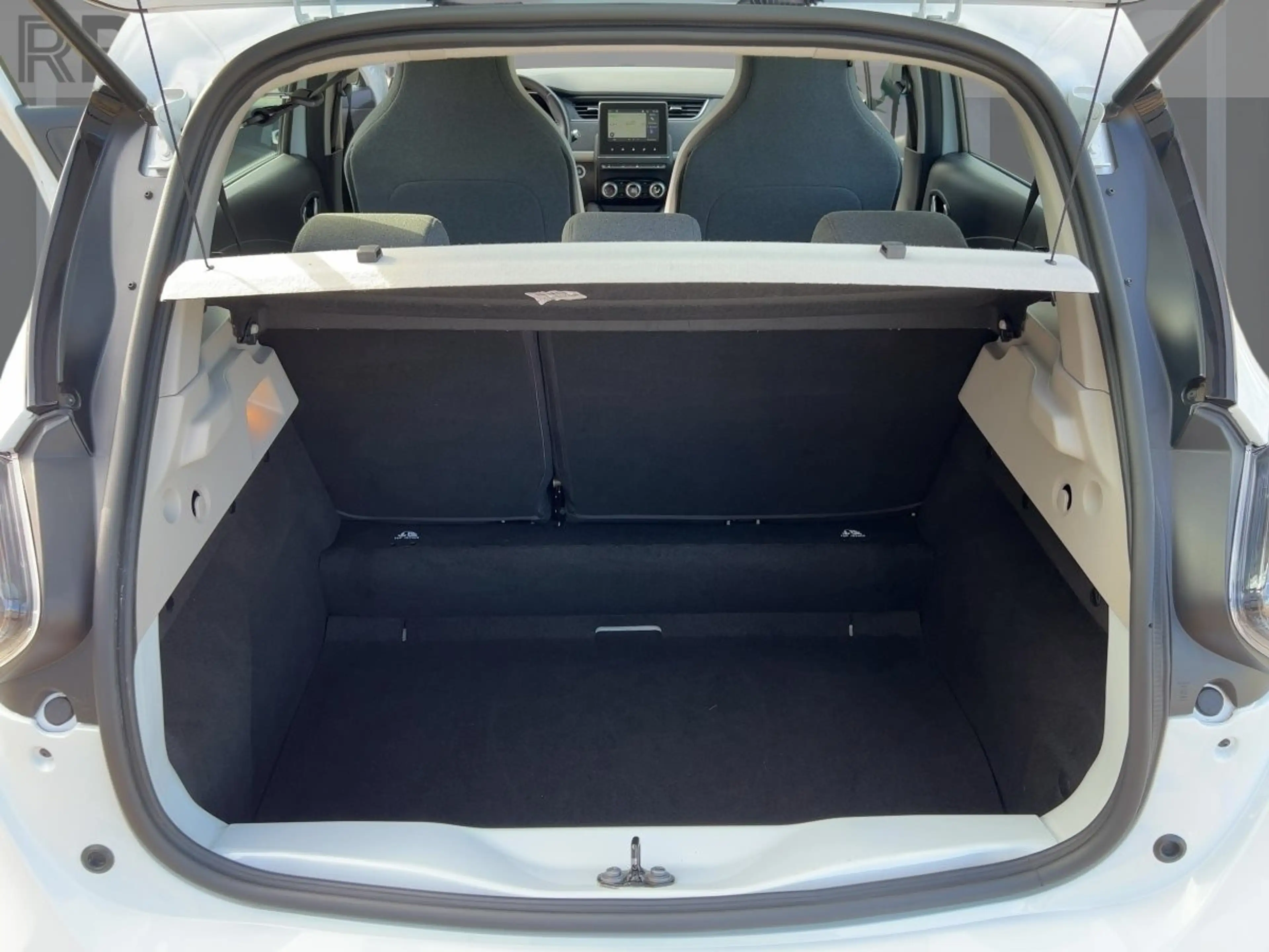 Renault ZOE R110 Z.E. 50 Experience — photo 17