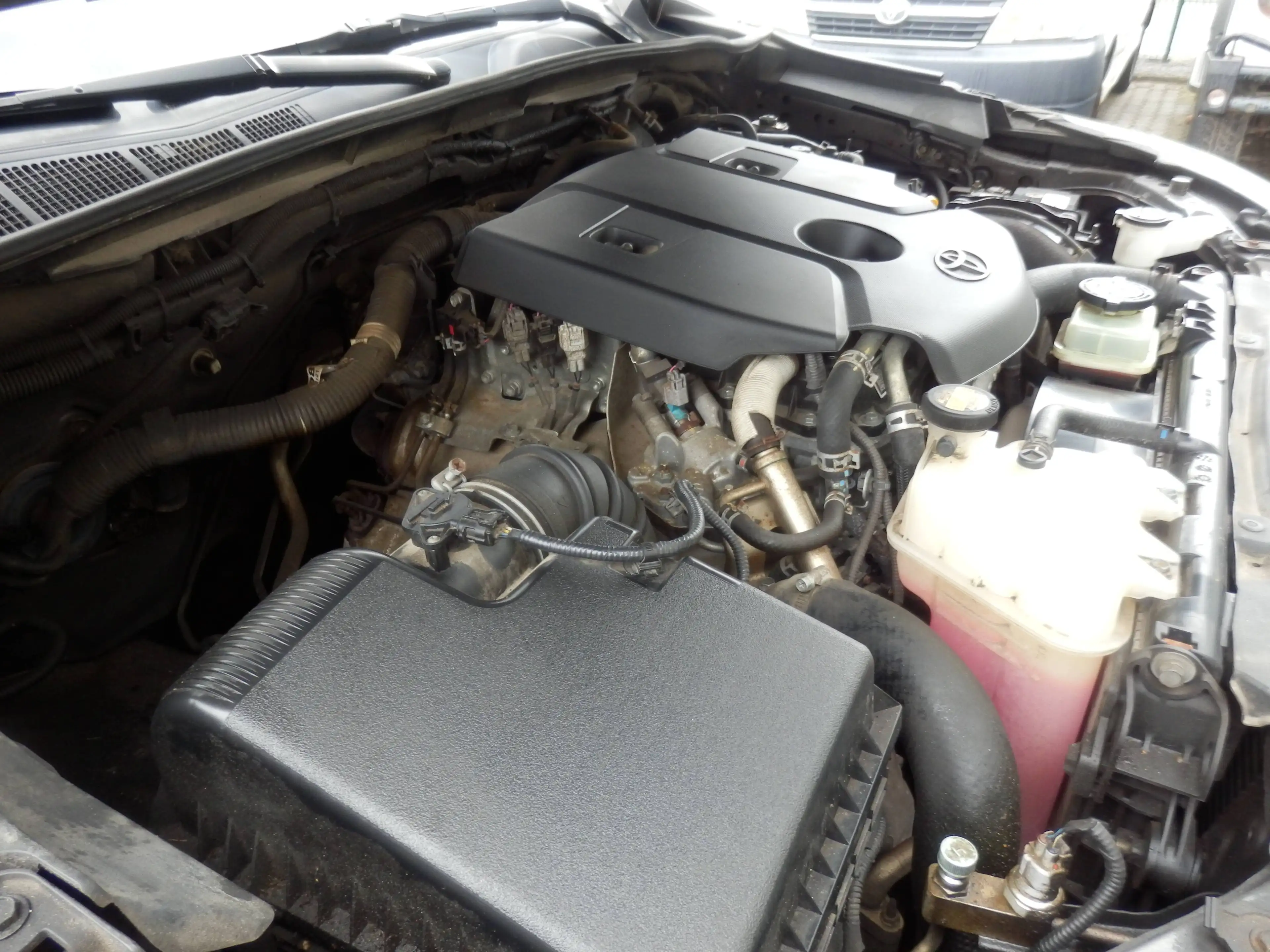 Toyota Hilux Double Cab Duty 4x4, Automatik, Cool Paket, Sitzheizung, Navigation, Klima, AHK, Scheckheft — photo 15