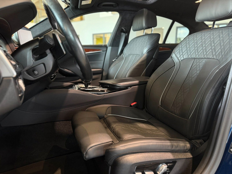 BMW 550 i Limousine xDrive*Sitzbel.*360°*Soft-Close* — photo 15
