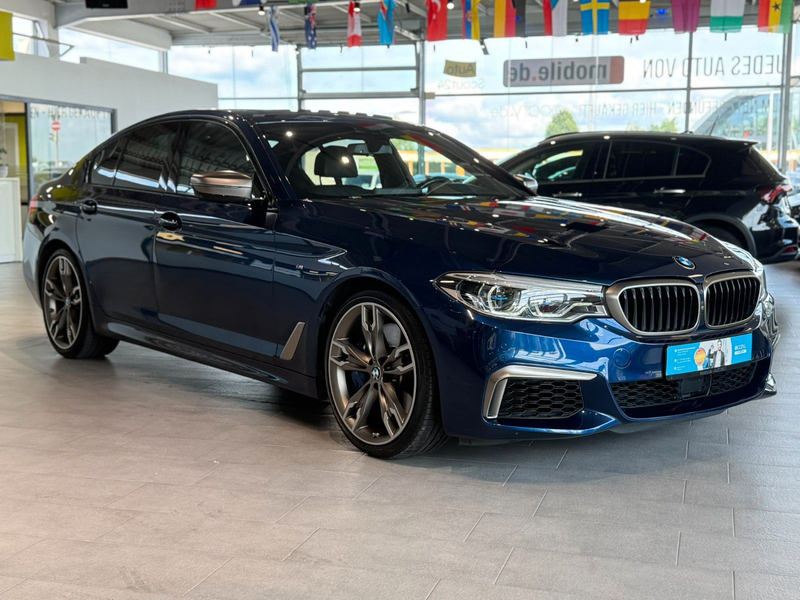 BMW 550 i Limousine xDrive*Sitzbel.*360°*Soft-Close* — photo 9