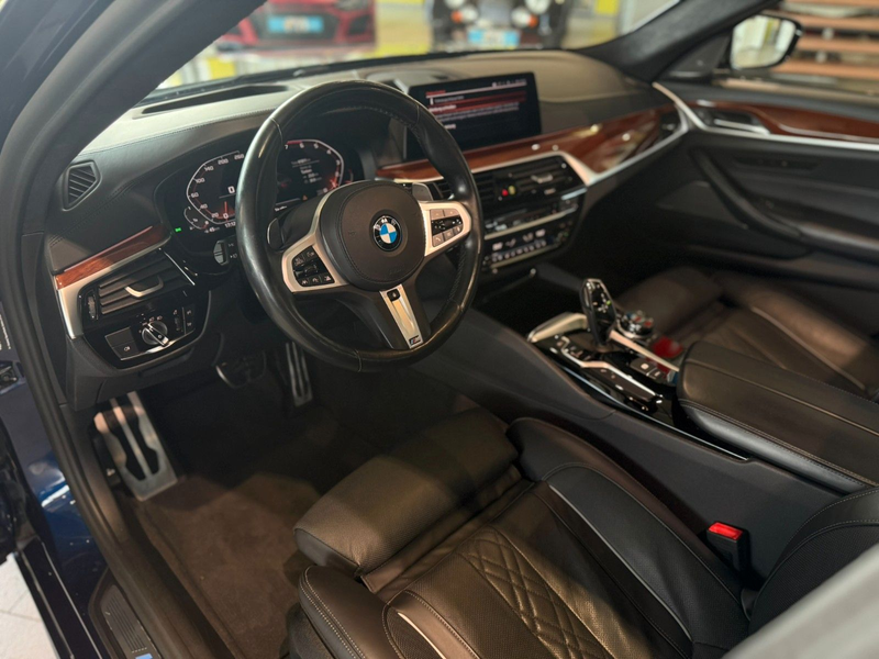 BMW 550 i Limousine xDrive*Sitzbel.*360°*Soft-Close* — photo 14