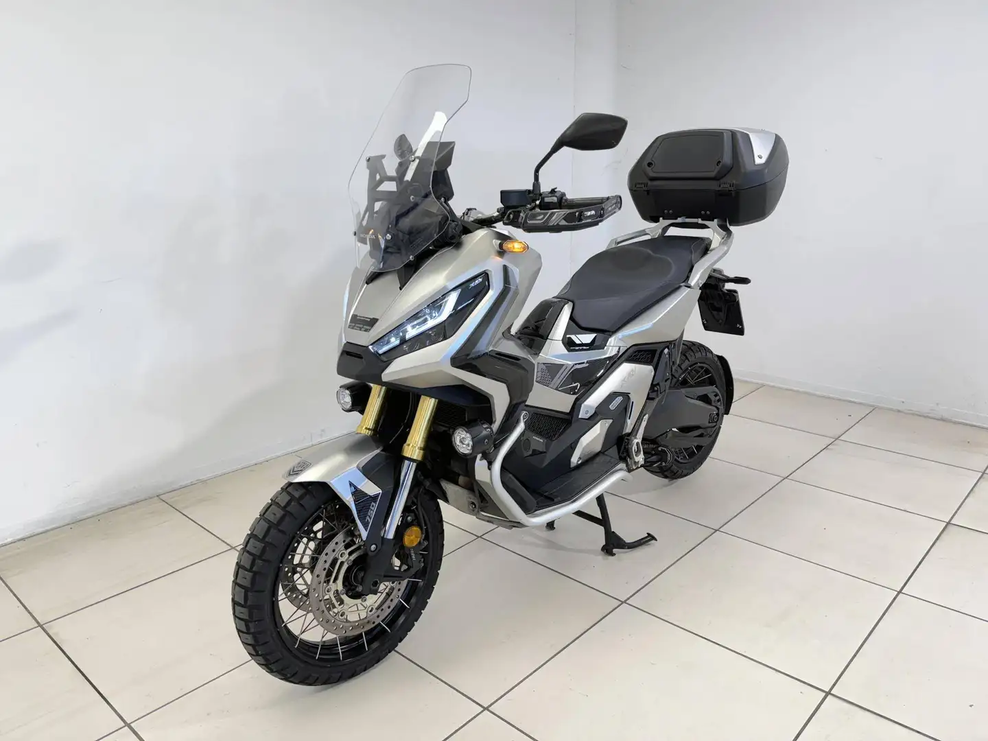 Honda X-ADV DCT Adventure Grigio - 2
