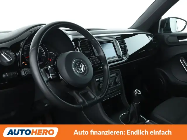 Volkswagen Beetle view 11