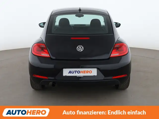 Volkswagen Beetle view 5