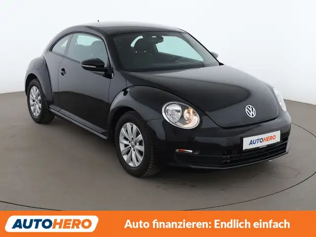 Volkswagen Beetle view 8