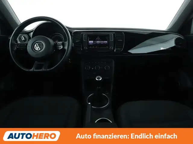 Volkswagen Beetle view 12
