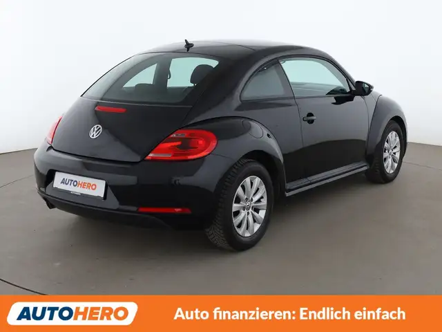 Volkswagen Beetle view 6