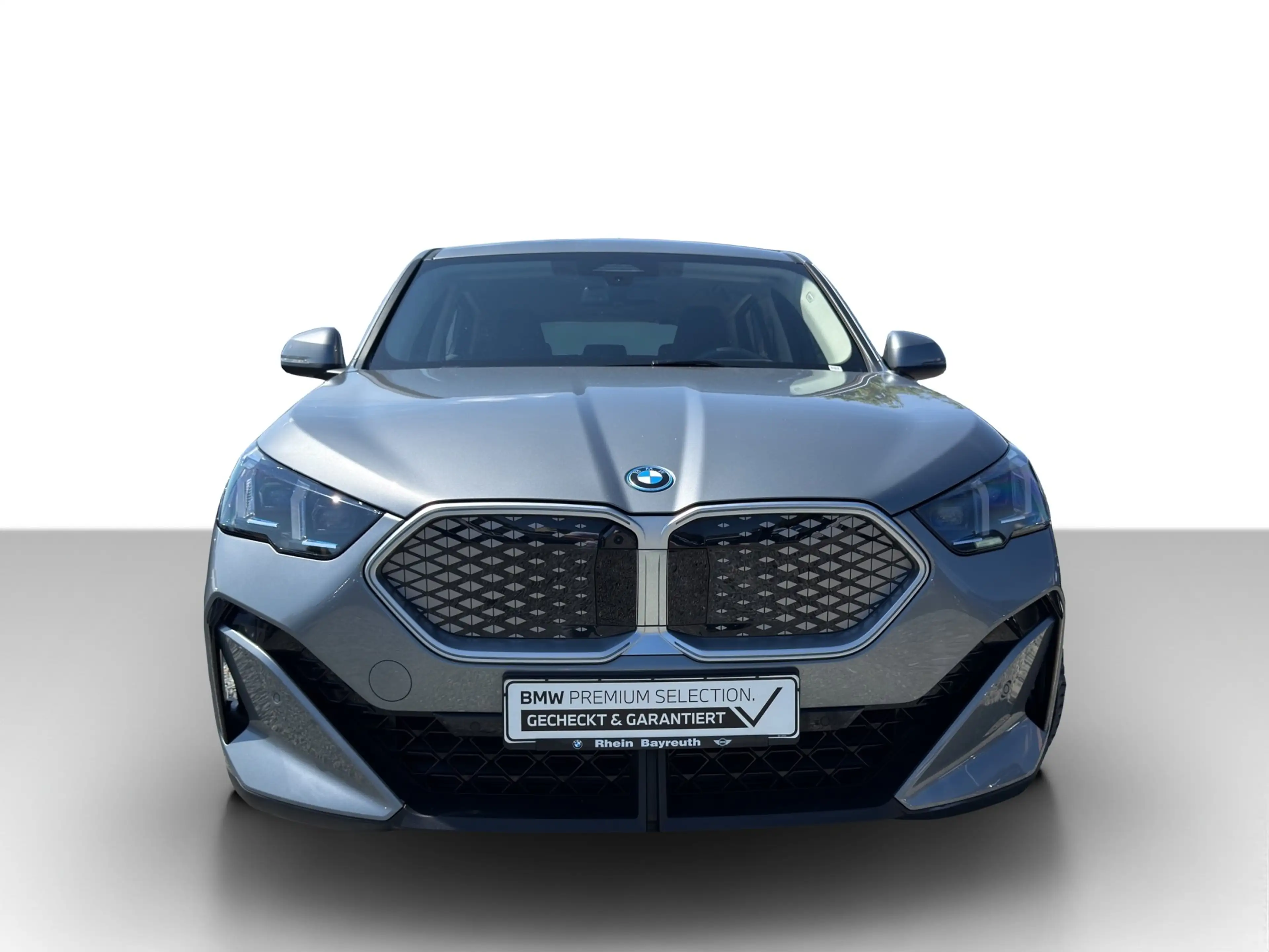 BMW iX2 xDrive30 Navi AdapLED HUD ACC Park+ Hifi h/k Navi — photo 3