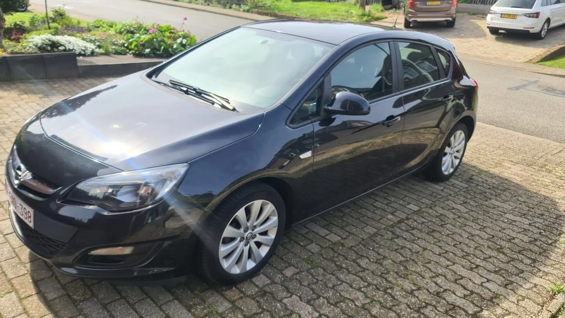 Opel Astra 1.4 Edition Noir - 1