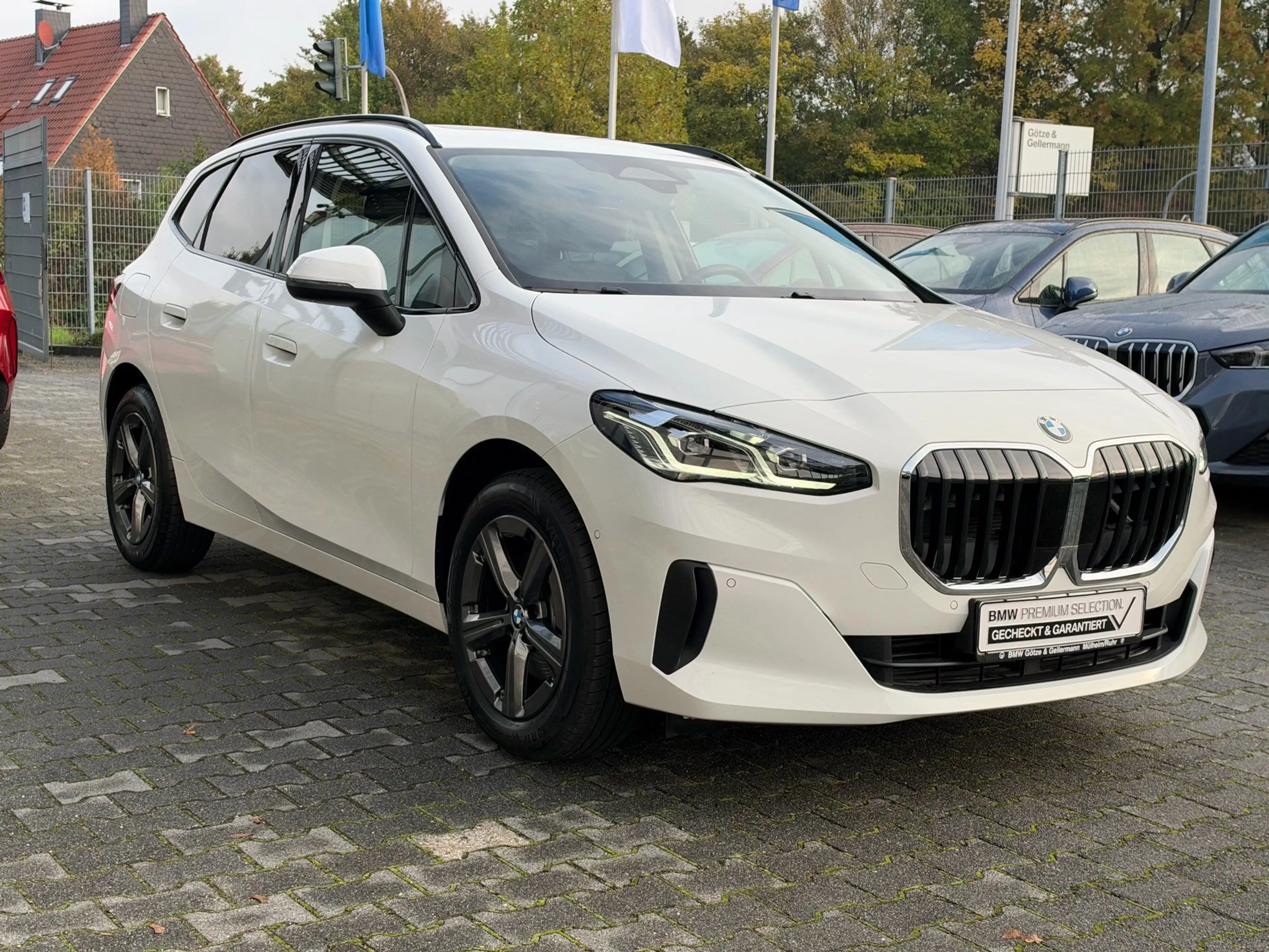 BMW 220 i Active Tourer //Panoramadach AHK — photo 3