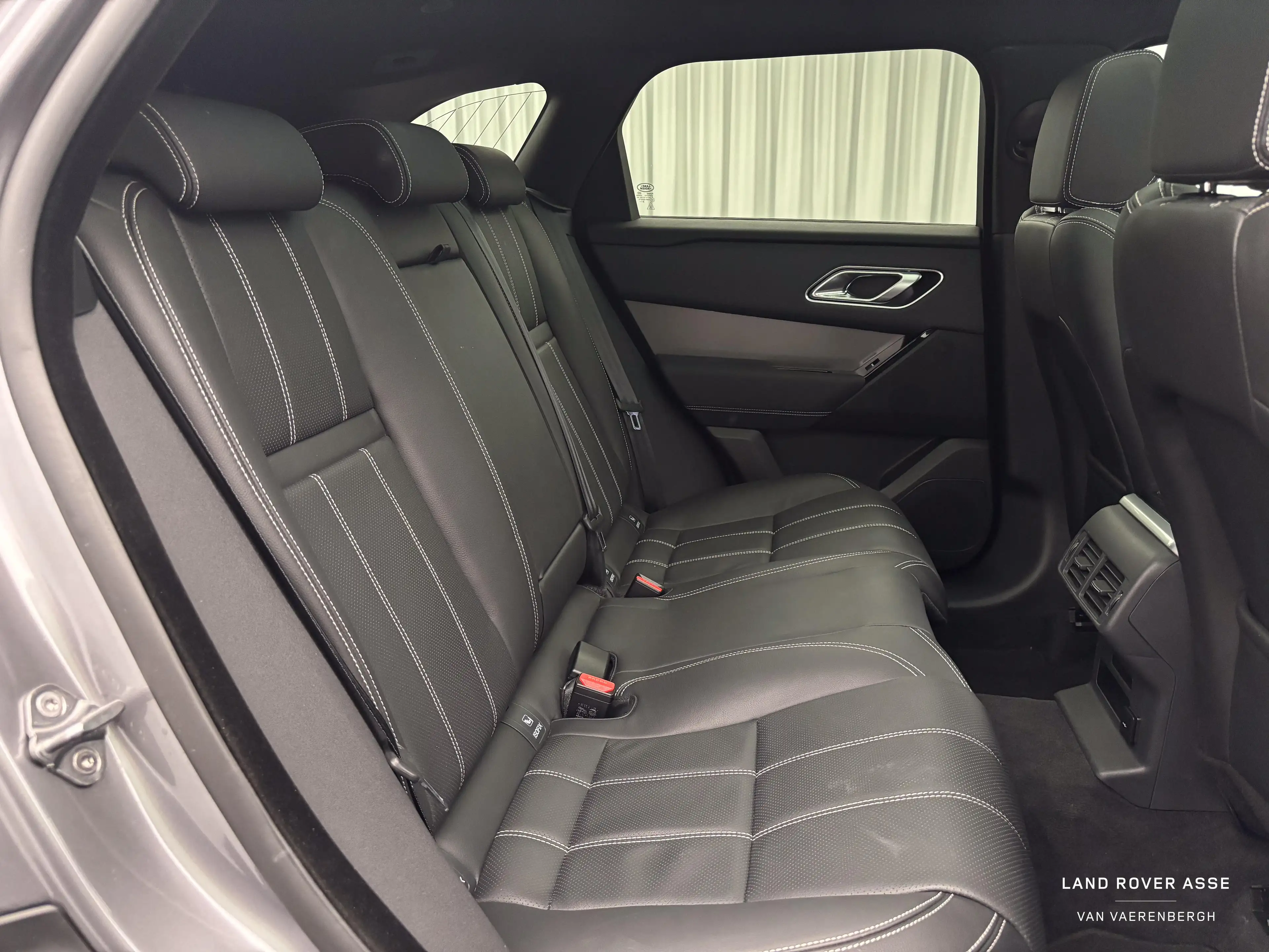 Land Rover Range Rover Velar P400e AWD Auto. 23MY — photo 5