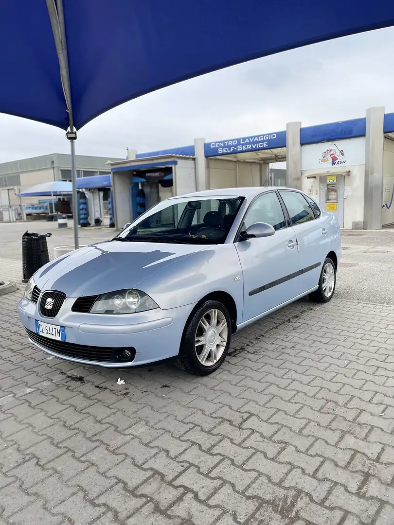 SEAT Cordoba 1.4 16v Stylance (signo) c/clima 75cv - 1