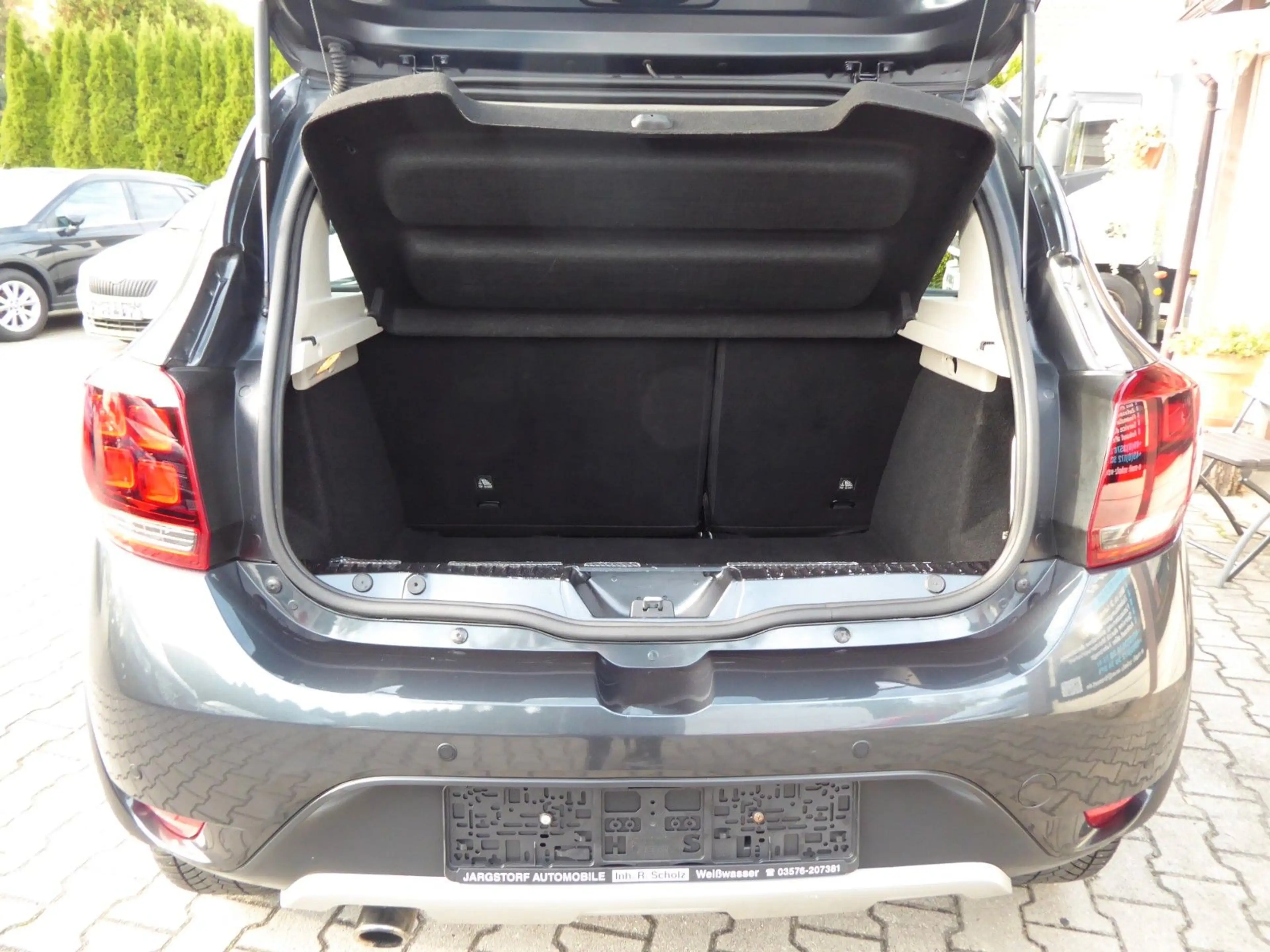 Dacia Sandero II Stepway Essential Winterräder/1Hand — photo 9