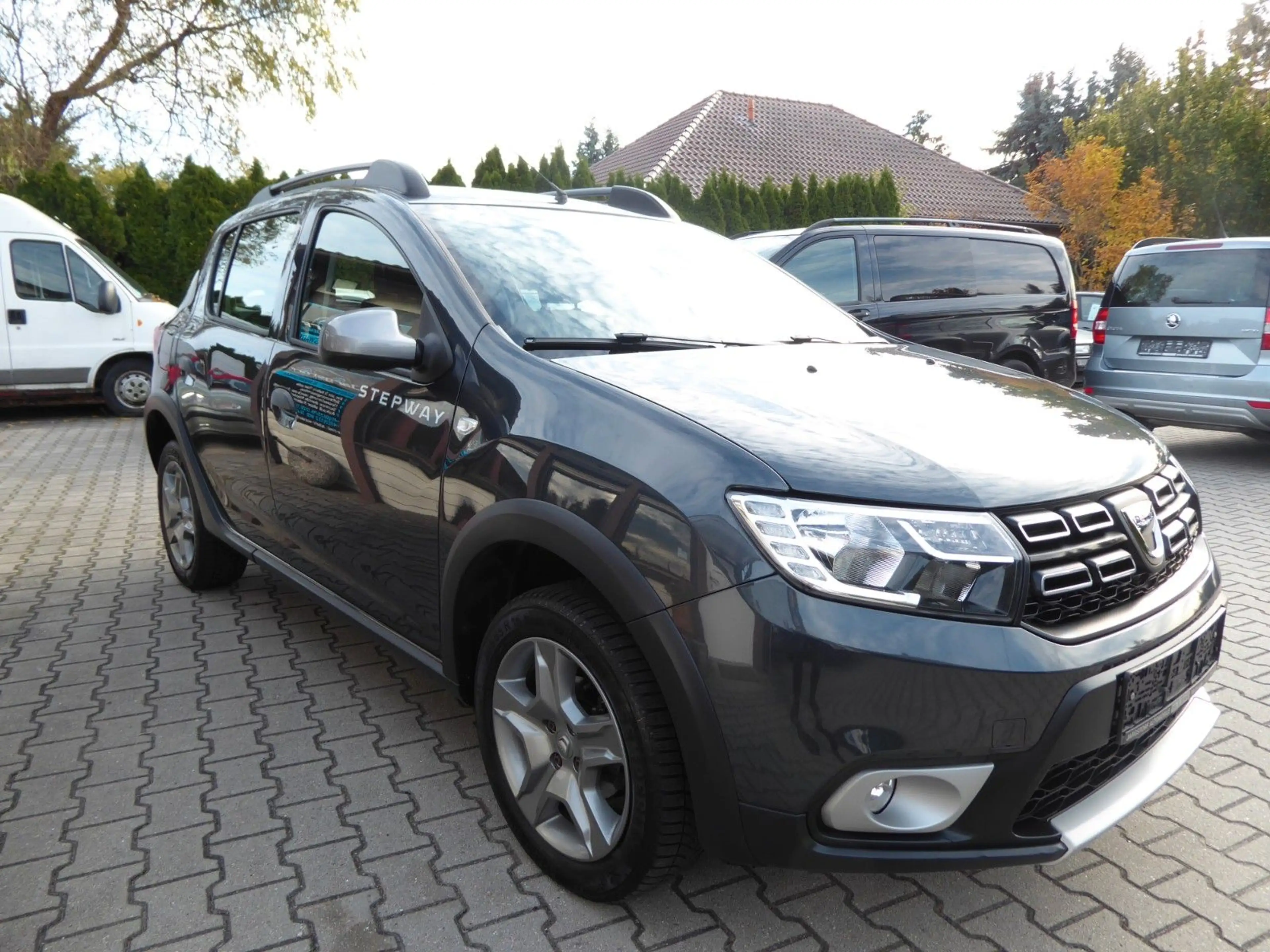 Dacia Sandero II Stepway Essential Winterräder/1Hand — photo 2
